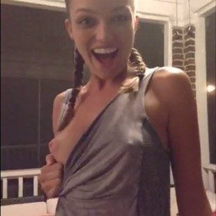 Lili Simmons Nude Photos u0026 Naked Sex Videos