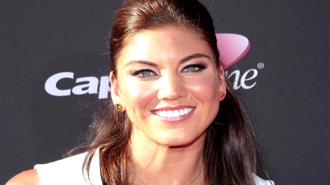 Hope Solo Responds to Nude Photo Leak - YouTube