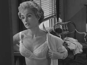 Janet leigh nude pics.