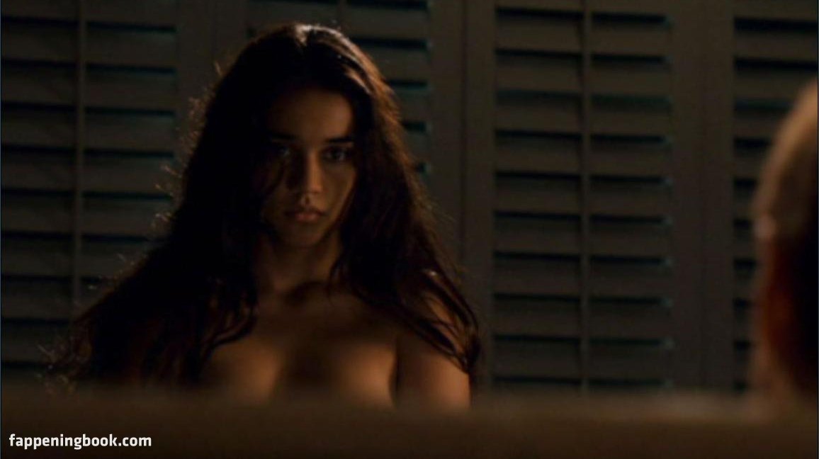 Summer Bishil Nude | Sexy Sexy Sexy