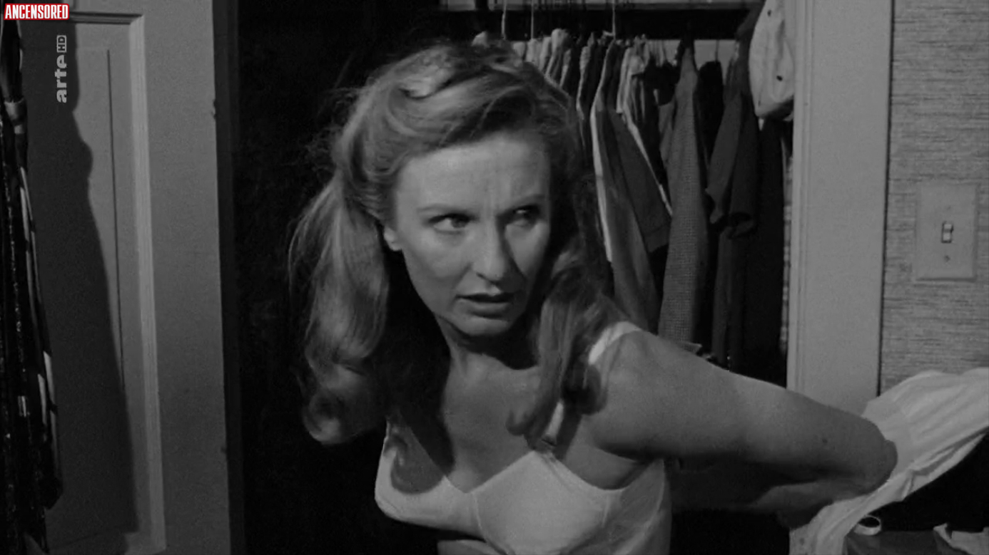 Naked Cloris Leachman in The Last Picture Show u003c ANCENSORED
