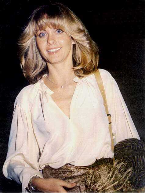 40 Olivia Newton-John Nude Shots Will Surely Take Your Time
