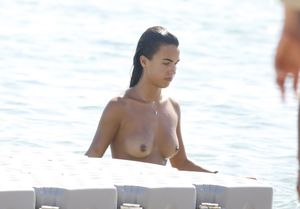 sofia pernas topless free porn pictures.