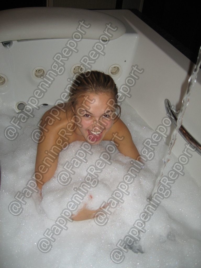 Hayden Panettiere Naked (3 Photos + Screenshot) | #TheFappening | 74dveri.ru